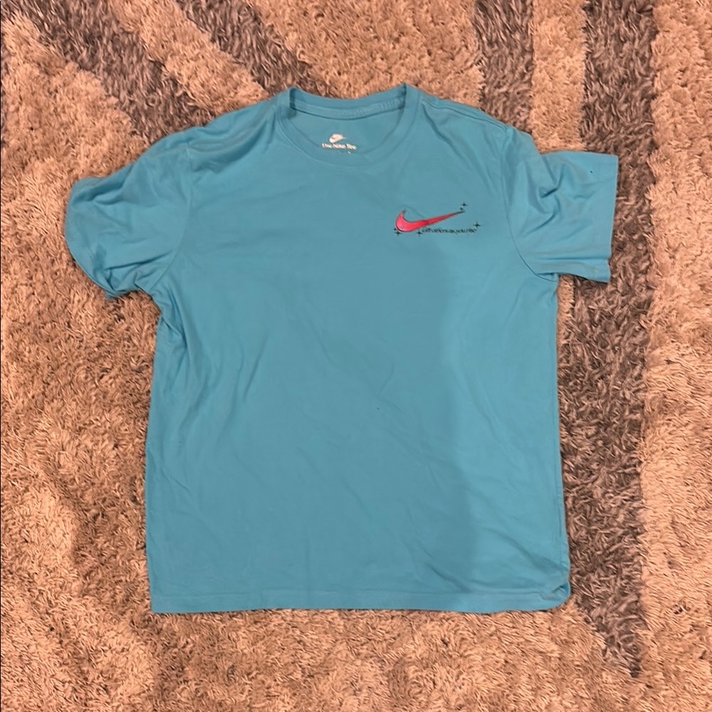 Nike Men's Blue Graphic tee